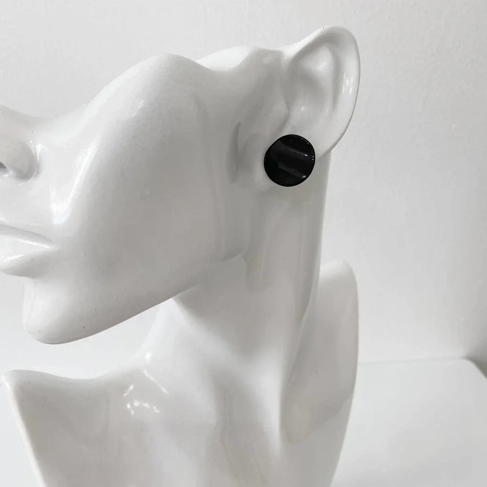 VTG Black Wavy Round Stud Earrings